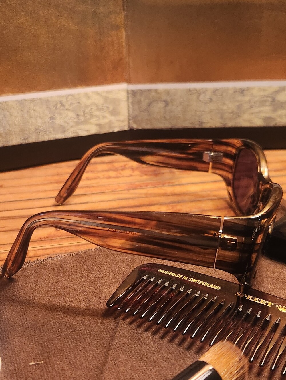 Barton Perreira Sunglasses Style called Demure - Picture 12 of 12